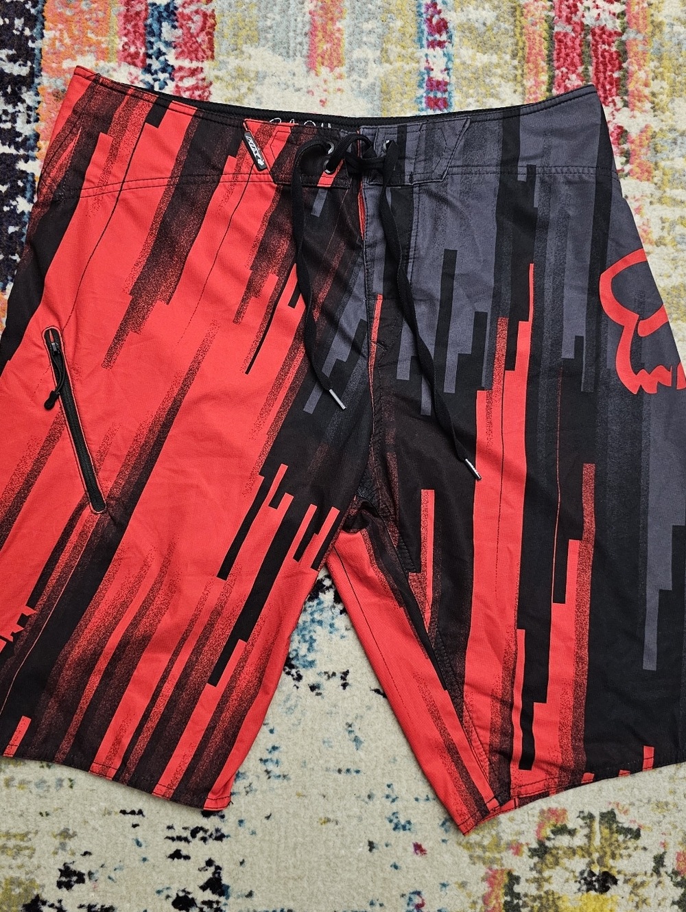Men's Red & Black Graphic Swim Trunks
